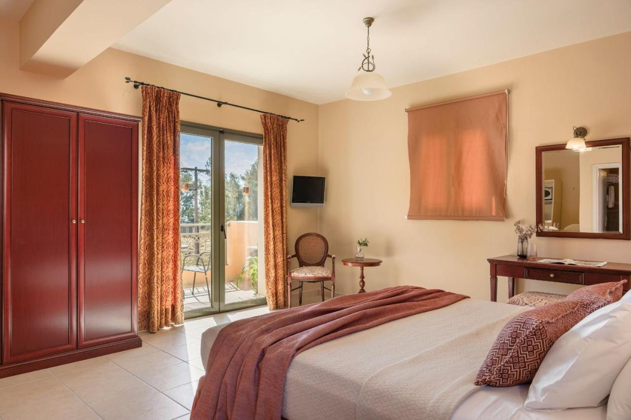 Crystal Palace - Luce Otel